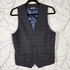 Le Chateau Gray Plaid Button Front City Fit Waistcoat
